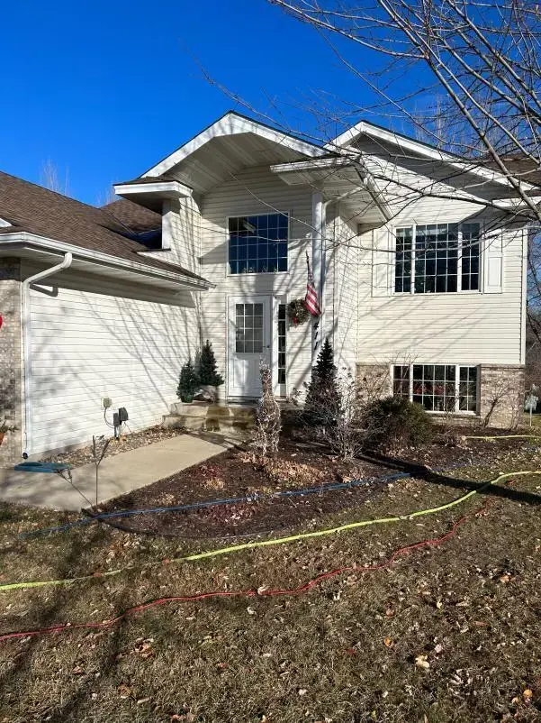 Window cleaning project in Waverly, MN